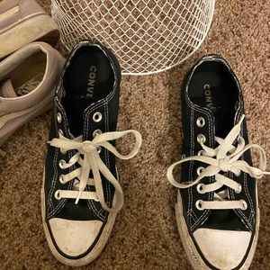 Black and white converse